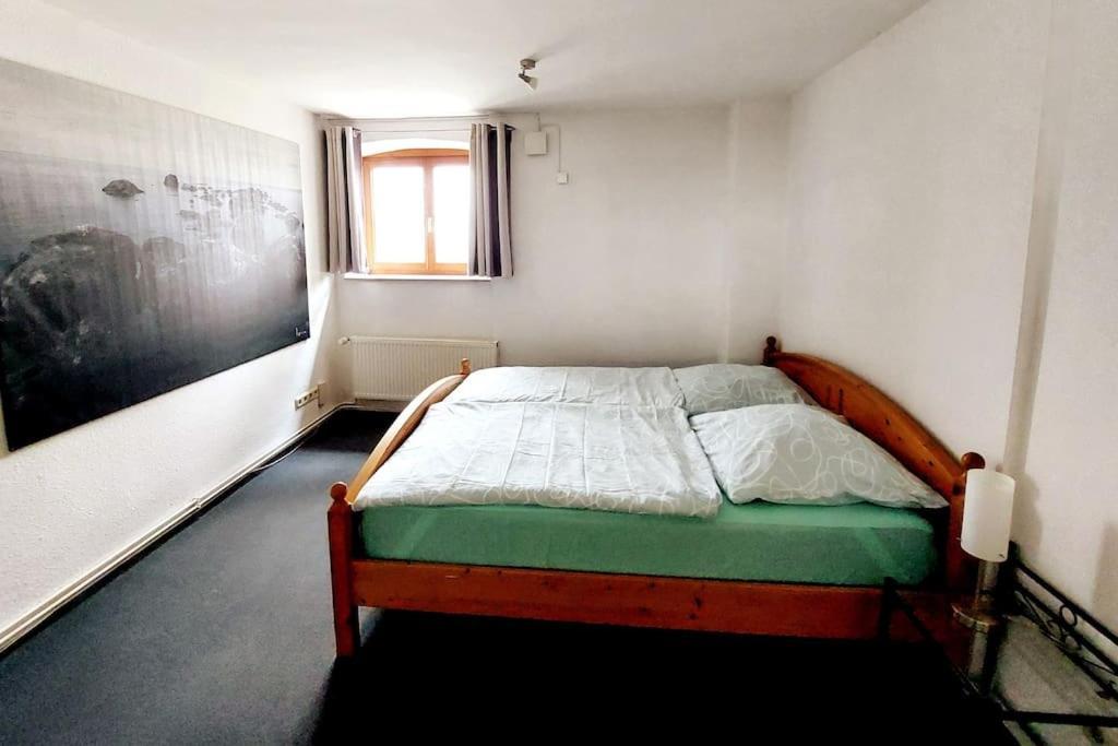 Zentrale Ferienwohnung - Direkt Am See Und Schloss Шверин Экстерьер фото